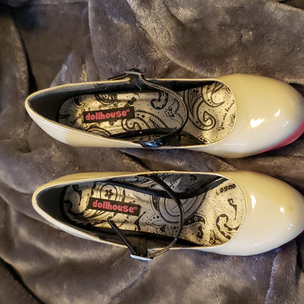 Dollhouse Platform pumps with Mary Jane strap.  Very rare ...super stylish s